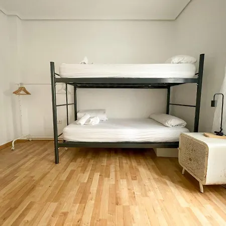 Az The Bridge - Coliving Pensjonat Saragossa